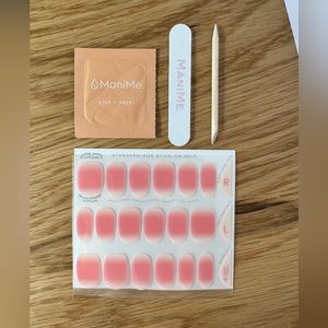 ManiMe stick on gels